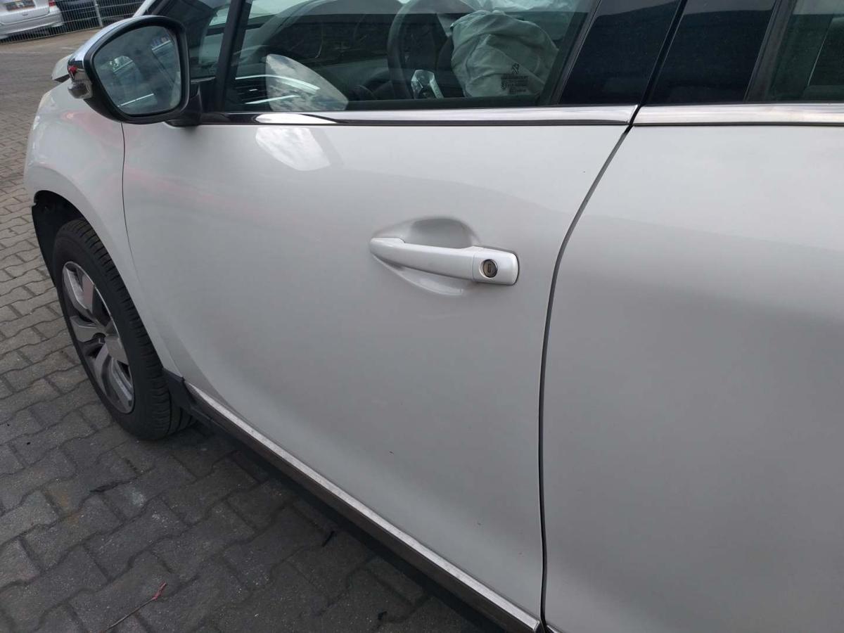 Peugeot 2008 original Tür vorn links KWE Weiß Rohbau Bj.2014